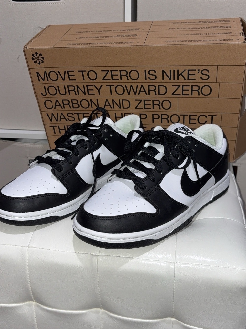 Nike White and Black Low Top Sneakers